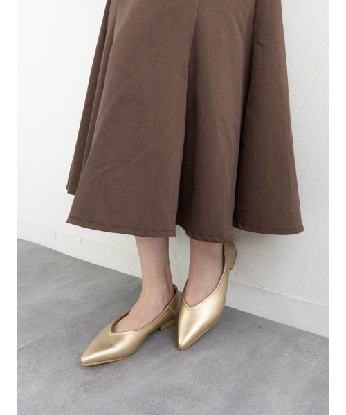 Fabby fabby(ファビィーファビィー)の「ポインテッドパンプス(パンプス・レディース・シルバー/アイボリー/ブラック/ブラウン/ゴールド/ベージュ・SMALL/MEDIUM/LARGE)」の6枚目の写真