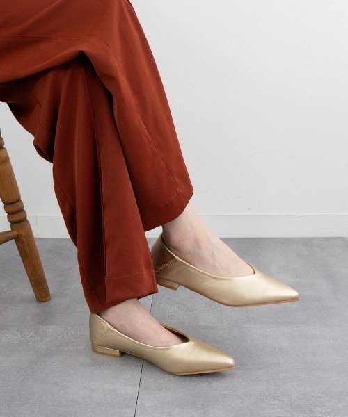 Fabby fabby(ファビィーファビィー)の「ポインテッドパンプス(パンプス・レディース・シルバー/アイボリー/ブラック/ブラウン/ゴールド/ベージュ・SMALL/MEDIUM/LARGE)」の15枚目の写真