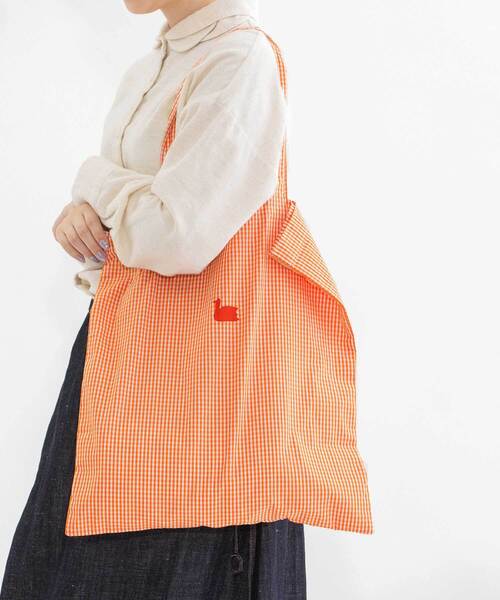 nop de nod（ノップドゥノッド）の「Laukkuギンガムfoldバッグ（トートバッグ・レディース・ターコイズブルー/グレー/オレンジ/ダークブルー/レッド/ピンク/グリーン・フリー）」の7枚目の写真