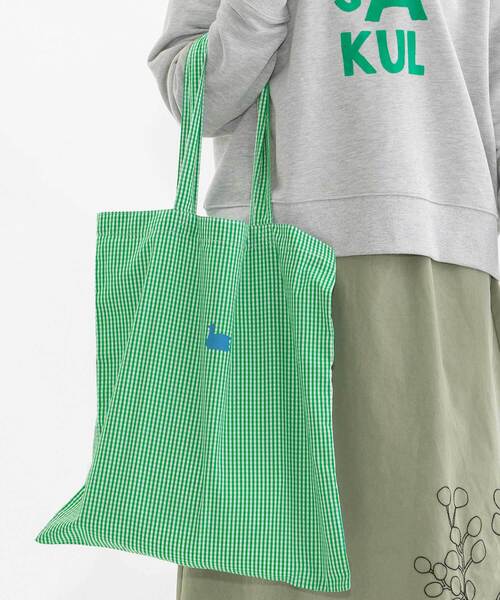 nop de nod（ノップドゥノッド）の「Laukkuギンガムfoldバッグ（トートバッグ・レディース・ターコイズブルー/グレー/オレンジ/ダークブルー/レッド/ピンク/グリーン・フリー）」の3枚目の写真