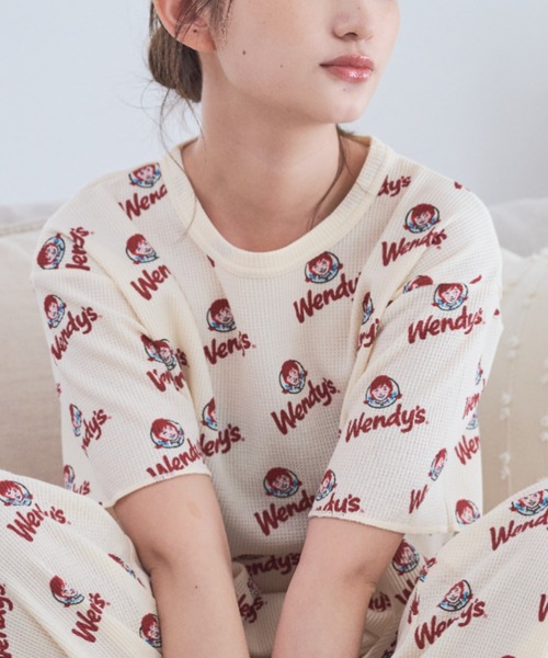 FRUIT OF THE LOOM（フルーツオブザルーム）の「【FRUIT OF THE LOOM】FTL×Wendy's/ワッフルルームウエア/ウェンディーズ コラボ/レディース上下セット（Tシャツ＆ロングパンツ）（その他ルームウェア・レディース・オフホワイト/ブルー・S/M/L）」の4枚目の写真