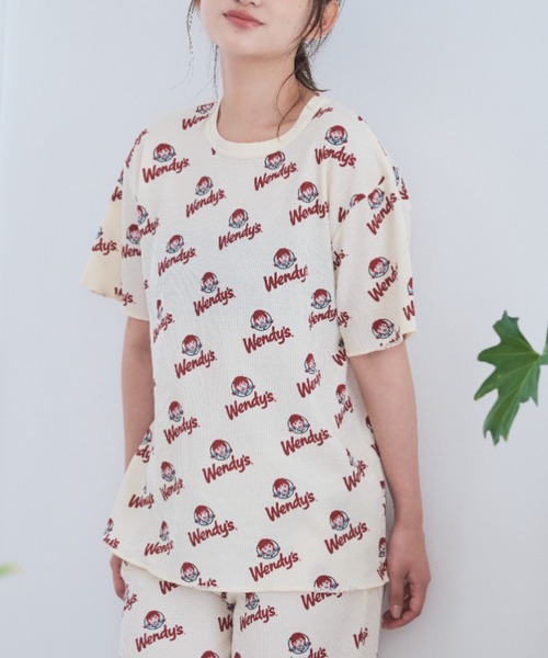 FRUIT OF THE LOOM（フルーツオブザルーム）の「【FRUIT OF THE LOOM】FTL×Wendy's/ワッフルルームウエア/ウェンディーズ コラボ/レディース上下セット（Tシャツ＆ロングパンツ）（その他ルームウェア・レディース・オフホワイト/ブルー・S/M/L）」の3枚目の写真
