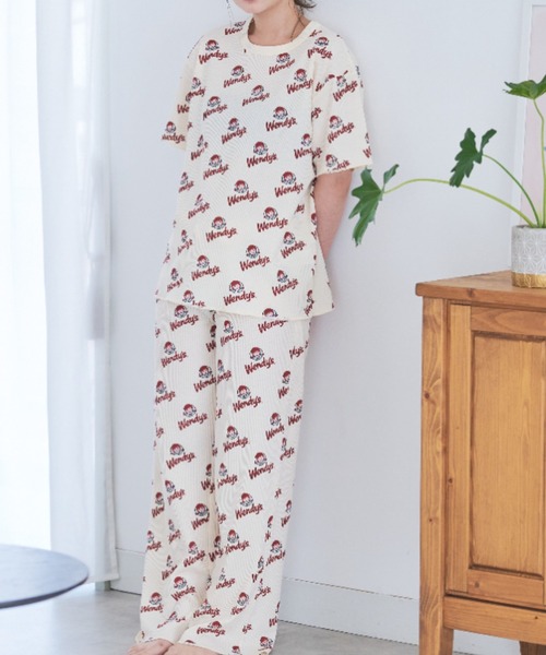 FRUIT OF THE LOOM（フルーツオブザルーム）の「【FRUIT OF THE LOOM】FTL×Wendy's/ワッフルルームウエア/ウェンディーズ コラボ/レディース上下セット（Tシャツ＆ロングパンツ）（その他ルームウェア・レディース・オフホワイト/ブルー・S/M/L）」の6枚目の写真