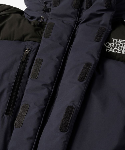 THE NORTH FACE（ザノースフェイス）の「THE NORTH FACE (ノースフェイス) バルトロライトジャケット ND92340（ダウンジャケット/コート・メンズ・チャコールグレー/ブラック/グリーン・MEDIUM/LARGE/X-LARGE）」の17枚目の写真