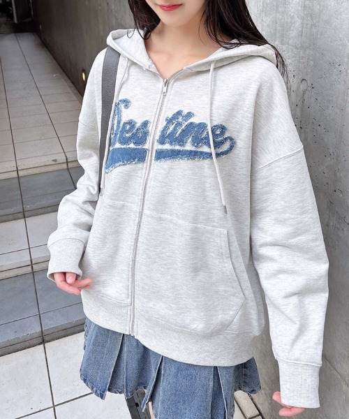 INGNI（イング）の「貼付ロゴZIPパーカー（パーカー・レディース・オフホワイト/ブラック/オートミール・M）」の13枚目の写真