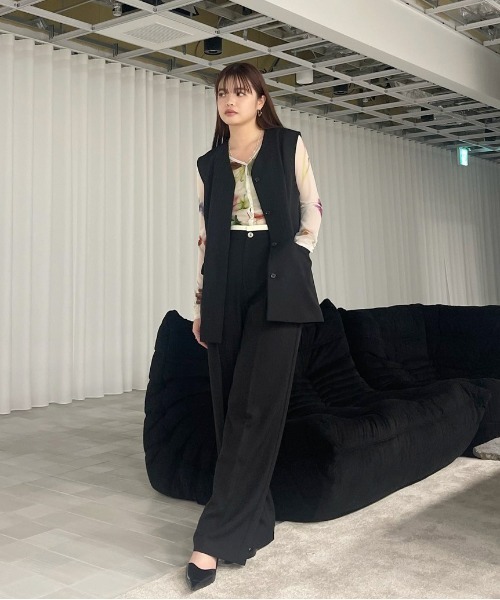 Ameri（アメリ）の「OTONA MUSE LONG VEST WITH PANTS（サロペット/オーバーオール・レディース・ダークグレー/ブラック・MEDIUM/SMALL）」の3枚目の写真