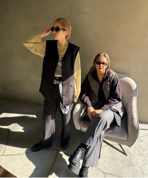 Ameri（アメリ）の「OTONA MUSE LONG VEST WITH PANTS（サロペット/オーバーオール・レディース・ダークグレー/ブラック・MEDIUM/SMALL）」の7枚目の写真