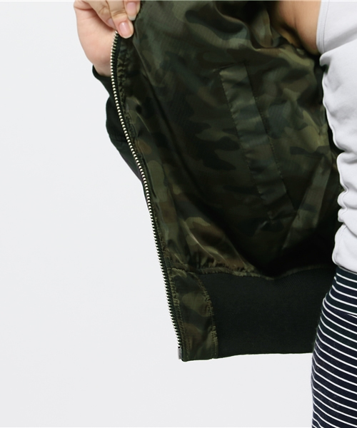 Alpha Industries（アルファインダストリーズ）の「【ALPHA×CIAOPANICTYPY】リバーシブルMA-1（ブルゾン・レディース・ブラック/オリーブ・SMALL）」の17枚目の写真