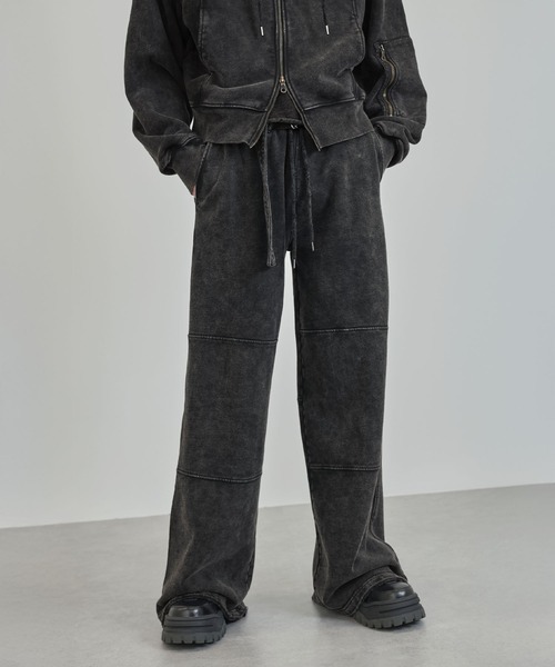 Ruelle（ルーエル）の「【Ruelle】Pigment-Dyed Wide Sweat Pants  / ピグメント加工共地ベルト付きワイドスウェットパンツ（スウェットパンツ・メンズ・ブラック/アッシュグレー・L/M/S）」の12枚目の写真