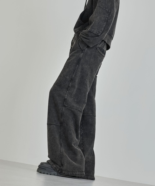 Ruelle（ルーエル）の「【Ruelle】Pigment-Dyed Wide Sweat Pants  / ピグメント加工共地ベルト付きワイドスウェットパンツ（スウェットパンツ・メンズ・ブラック/アッシュグレー・L/M/S）」の14枚目の写真