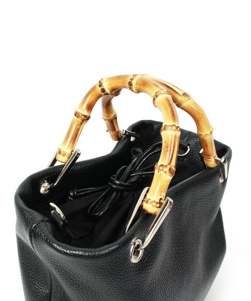 Beau're（ヴュレ）の「【BEAURE/ビュレ】カウレザー バンブー ハンドル バケット BAG（かごバッグ・レディース・ブラック/ベージュ/ブラウン・FREE）」の14枚目の写真