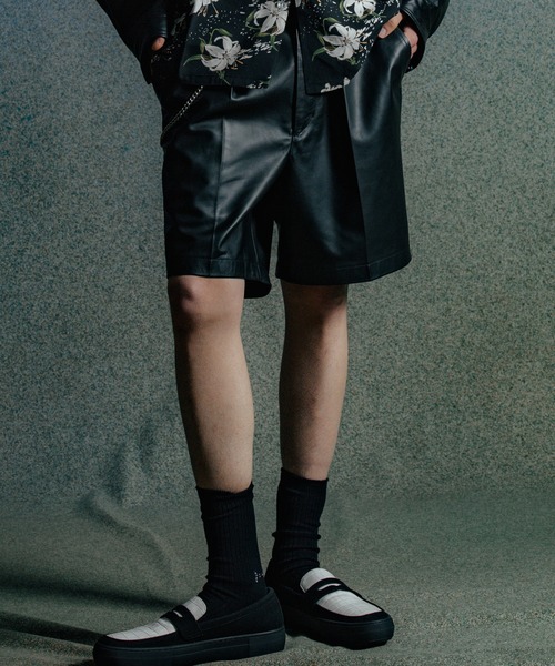 CRIMIE（クライミー）の「SPANISH LAMB LEATHER SHORT TROUSERS（その他パンツ・メンズ・ブラック・M/L/XL/XXL/S）」の12枚目の写真