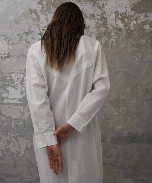 ADAM ET ROPE'（アダムエロペ）の「【EMOELLE】ミリタリーシャツワンピース（シャツワンピース・レディース・ホワイト/ブラウン系その他・FREE）」の5枚目の写真