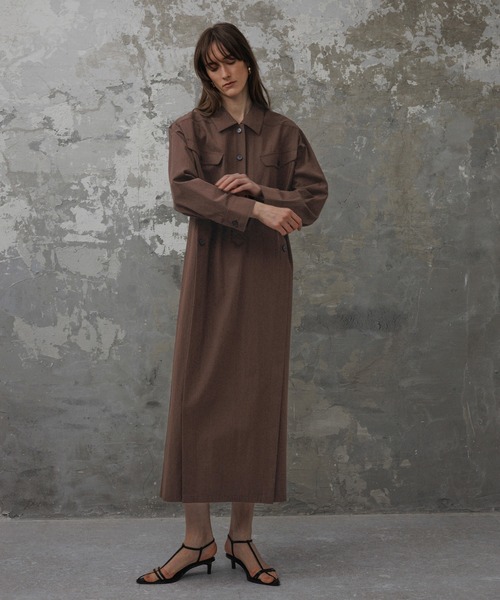 ADAM ET ROPE'（アダムエロペ）の「【EMOELLE】ミリタリーシャツワンピース（シャツワンピース・レディース・ホワイト/ブラウン系その他・FREE）」の6枚目の写真