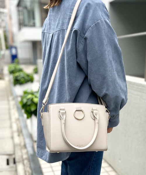 ALTROSE(アルトローズ)の「【ALTROSE】アルトローズ シャロー2WAYミニトート 綺麗め ALT332491(トートバッグ・レディース・アイボリー/ブラック/ピンクベージュ/グレー・FREE)」の1枚目の写真