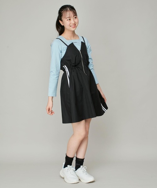 JENNI love(ジェニィラブ)の「ウエストドロストキャミジャンスカ(ジャンパースカート・キッズ・ブラック/ベージュ・160cm/150cm/140cm/130cm)」の4枚目の写真