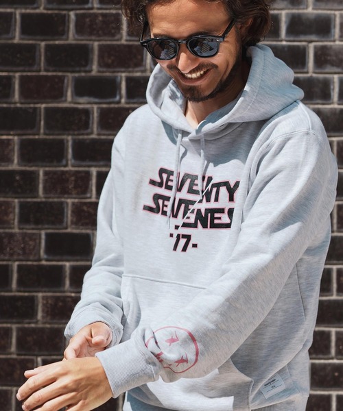 seventy seven(セブンティセブン)の「mpa3772-middle onz sweat P-O hoodie(77universe) パーカー(パーカー・メンズ・ホワイト/ブラック/アッシュ・S/M/L/XL)」の13枚目の写真