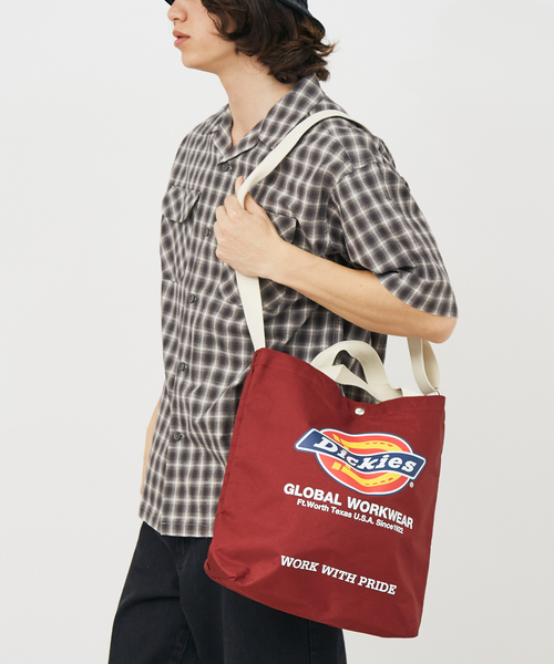 Dickies(ディッキーズ)の「【DICKIES/ディッキーズ】LOGO PRINT 2WAY SHOULDER BAG 80976300// 2wayショルダーパック/ロゴ/サブバッグ【WEB限定】(ショルダーバッグ・メンズ・ワイン/ブラック/グリーン/ネイビー・フリー)」の1枚目の写真