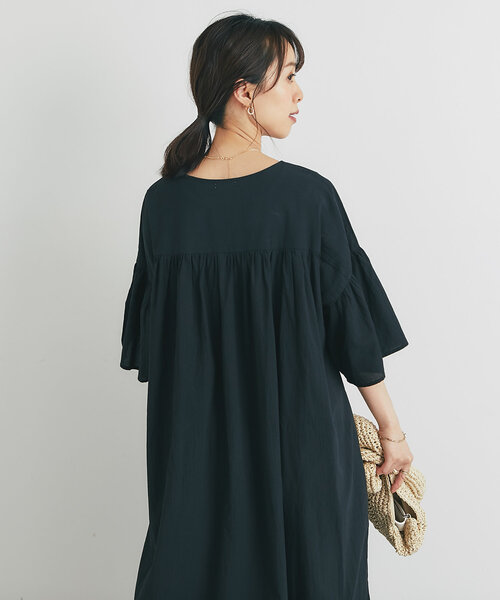 un dix cors（アンディコール）の「《一枚で華やか》袖フレアギャザーワンピース（ワンピース・レディース・ブラウン/ブラック・FREE）」の5枚目の写真