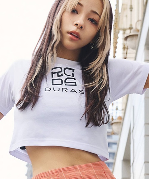 DURAS(デュラス)の「ロゴクロップTシャツ(Tシャツ/カットソー・レディース・グレー/ブラック/ホワイト・SMALL/MEDIUM)」の2枚目の写真