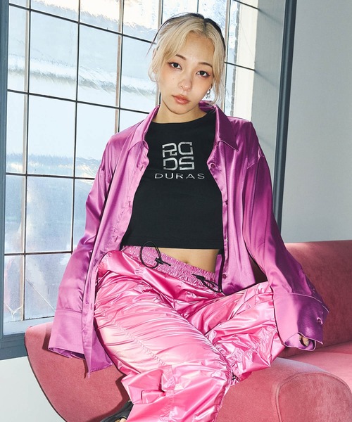 DURAS(デュラス)の「ロゴクロップTシャツ(Tシャツ/カットソー・レディース・グレー/ブラック/ホワイト・SMALL/MEDIUM)」の5枚目の写真