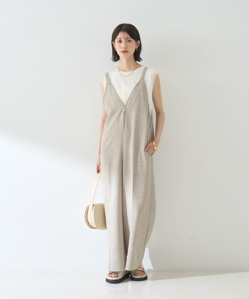 Rouge vif（ルージュヴィフ）の「【吸湿速乾】ドライタッチフロントジップサロペット（サロペット/オーバーオール・レディース・ブラック/ベージュ・フリー）」の9枚目の写真