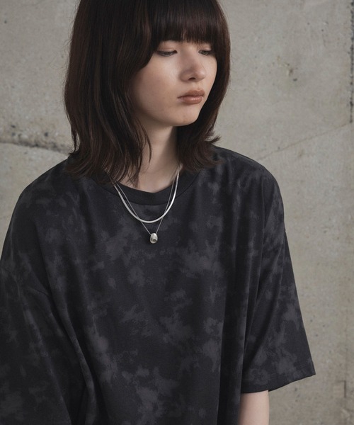 Confirm(コンファーム)の「ビッグシルエット 総柄プリント 半袖Tシャツ カットソー ユニセックス(Tシャツ/カットソー・メンズ・ブラック/グレー・M/L)」の22枚目の写真