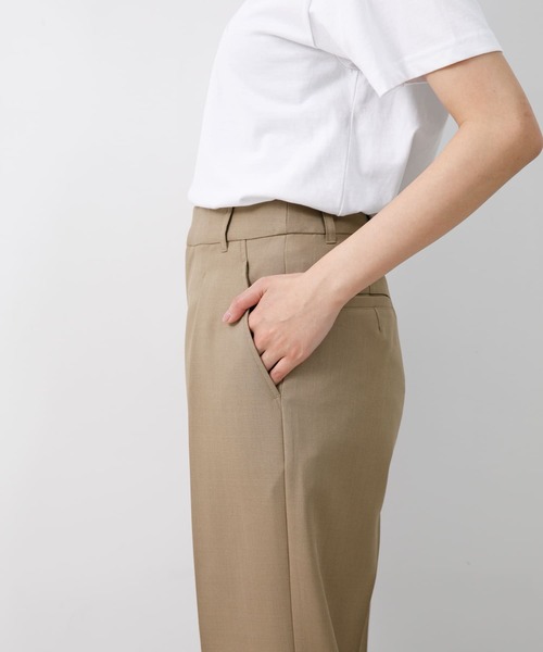 F by ROSSO（エフバイロッソ）の「F by ROSSO　リネンライクペプラムジレ+タックパンツ（セットアップ・レディース・ベージュ/ネイビー・36/38）」の15枚目の写真