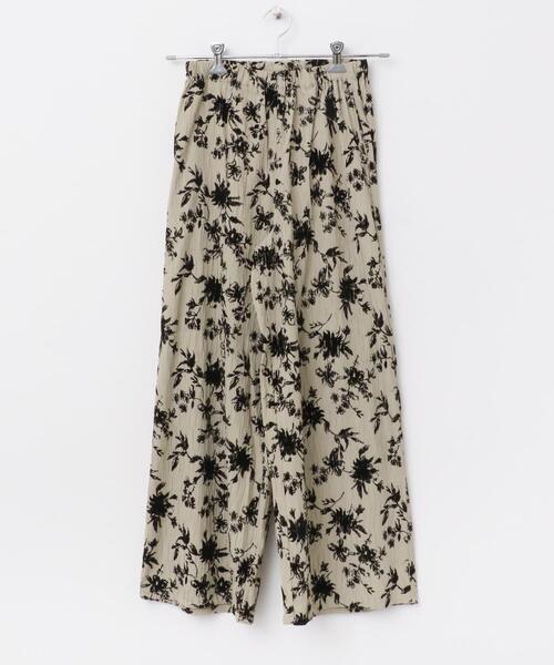 ITEMS URBANRESEARCH（アイテムズ アーバンリサーチ）の「フロッキープリントイージーパンツ（その他パンツ・レディース・ブラウン/ベージュ/ネイビー・FREE）」の22枚目の写真