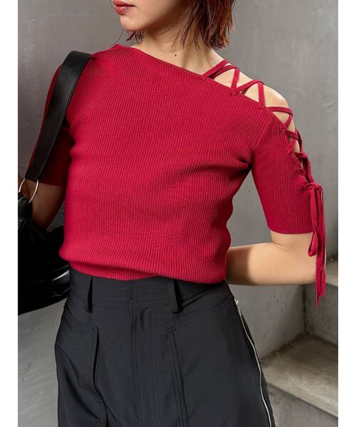 MURUA（ムルーア）の「レースアップハーフリブニット（ニット/セーター・レディース・ブルー/ブラック/ホワイト/レッド・FREE）」の4枚目の写真