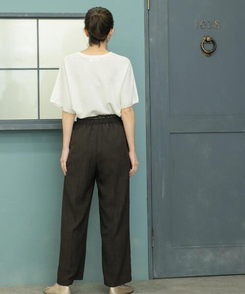 OPAQUE.CLIP(オペークドットクリップ)の「ウエストサテン使いイージーワイドパンツ【洗濯機洗い可】(その他パンツ・レディース・ブラウン系その他/グレー/チャコールグレー・36/38/40)」の11枚目の写真