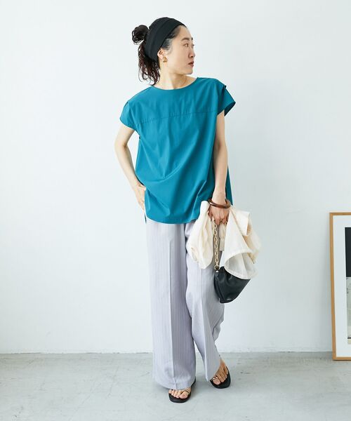 le.coeur blanc（ルクールブラン）の「ナイロンストレッチフレンチタックスリーブブラウス（シャツ/ブラウス・レディース・ブラウン/グリーン/ベージュ・38）」の11枚目の写真