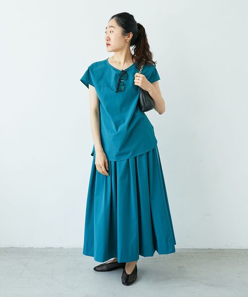 le.coeur blanc（ルクールブラン）の「ナイロンストレッチフレンチタックスリーブブラウス（シャツ/ブラウス・レディース・ブラウン/グリーン/ベージュ・38）」の13枚目の写真