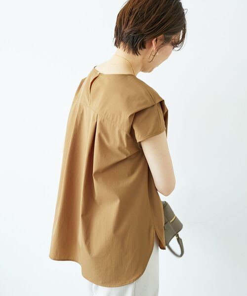 le.coeur blanc（ルクールブラン）の「ナイロンストレッチフレンチタックスリーブブラウス（シャツ/ブラウス・レディース・ブラウン/グリーン/ベージュ・38）」の19枚目の写真