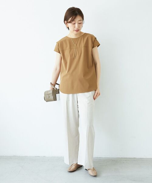 le.coeur blanc（ルクールブラン）の「ナイロンストレッチフレンチタックスリーブブラウス（シャツ/ブラウス・レディース・ブラウン/グリーン/ベージュ・38）」の22枚目の写真