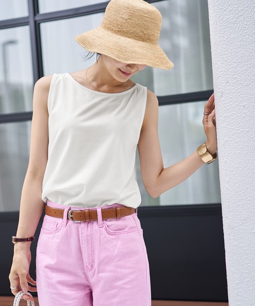 STYLE DELI(スタイルデリ)の「横幅広め開きネックのスムースノースリカットソー(Tシャツ/カットソー・レディース・ブラック/杢グレー/ホワイト・FREE)」の1枚目の写真
