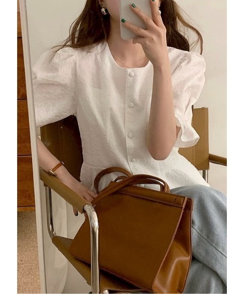 SALTMINT(ソルトミント)の「シュガーフリル・パフブラウス(シャツ/ブラウス・レディース・ブラック/ホワイト・FREE)」の3枚目の写真