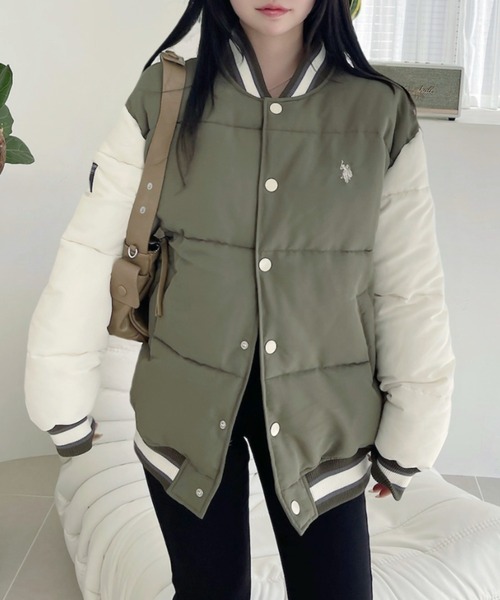 U.S. POLO ASSN.（ユーエスポロアッスン）の「【U.S. POLO ASSN】中綿 ヴァーシティージャケット（スタジャン・レディース・カーキ/ネイビー・L/M）」の12枚目の写真