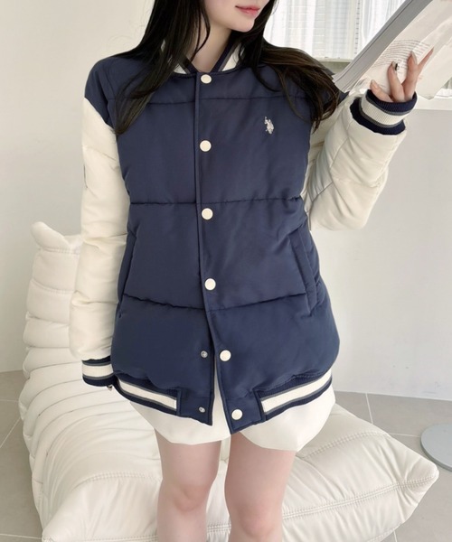 U.S. POLO ASSN.（ユーエスポロアッスン）の「【U.S. POLO ASSN】中綿 ヴァーシティージャケット（スタジャン・レディース・カーキ/ネイビー・L/M）」の5枚目の写真