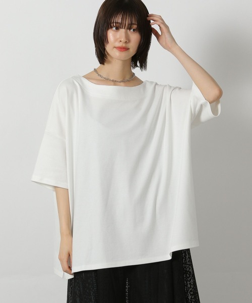 LAKOLE(ラコレ)の「スムースボートネック半袖 / 576249(Tシャツ/カットソー・レディース・オフホワイト/ブルー/サンドグレー/ブラック・FREE)」の2枚目の写真