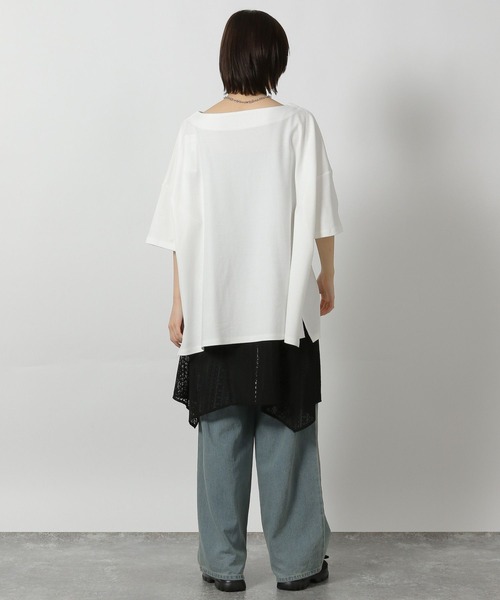 LAKOLE(ラコレ)の「スムースボートネック半袖 / 576249(Tシャツ/カットソー・レディース・オフホワイト/ブルー/サンドグレー/ブラック・FREE)」の7枚目の写真