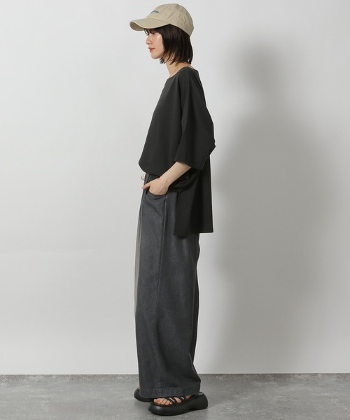 LAKOLE(ラコレ)の「スムースボートネック半袖 / 576249(Tシャツ/カットソー・レディース・オフホワイト/ブルー/サンドグレー/ブラック・FREE)」の12枚目の写真