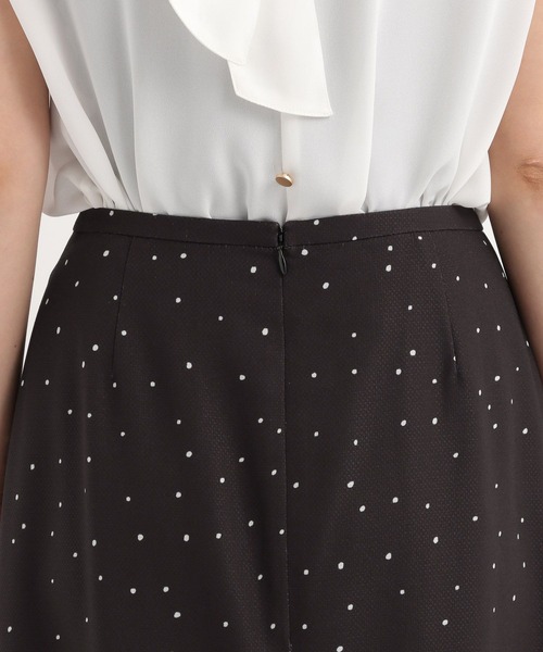 Andemiu（アンデミュウ）の「アソートフレアスカート577880（スカート・レディース・ブラック/ホワイト/グレー/ネイビー・MEDIUM/SMALL）」の15枚目の写真