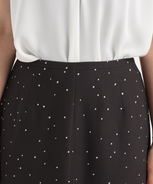 Andemiu（アンデミュウ）の「アソートフレアスカート577880（スカート・レディース・ブラック/ホワイト/グレー/ネイビー・MEDIUM/SMALL）」の17枚目の写真