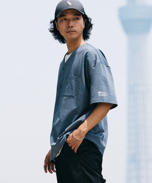Russell Athletic（ラッセルアスレティック）の「吸水速乾 RUSSELL ATHLETIC 別注 Dri-Power(R) ベースボールシャツ（シャツ/ブラウス・メンズ・チャコールグレー/ブラック/ライトブルー・MEDIUM/LARGE）」の18枚目の写真