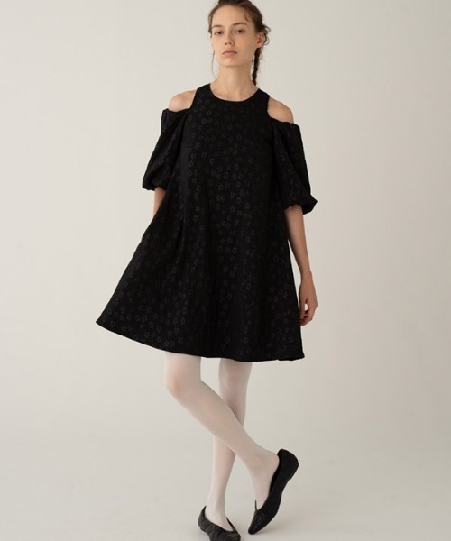 HONEY MI HONEY（ハニーミーハニー）の「flower off shoulder one-piece（ワンピース・レディース・ホワイト・FREE）」の5枚目の写真