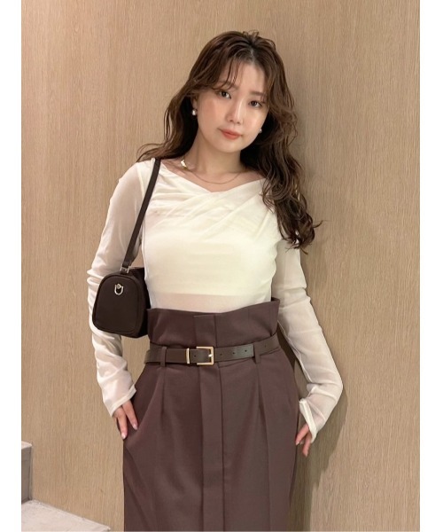 デコルテタックフロッキーチュールトップス（Tシャツ/カットソー