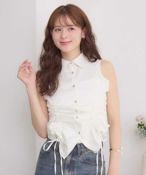 Ambre Neige(アンブルネージュ)の「front gathers sleeveless shirt /フロントギャザーノースリーブシャツ(シャツ/ブラウス・レディース・オフホワイト/ブラック/ネイビー・FREE)」の5枚目の写真