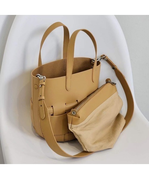 Tomieco(トミエコ)の「LEATHER トート/2wayショルダー 編み込みバッグ(ショルダーバッグ・レディース・オフホワイト/ブラック/ブラウン系その他/ダークブラウン・FREE)」の8枚目の写真