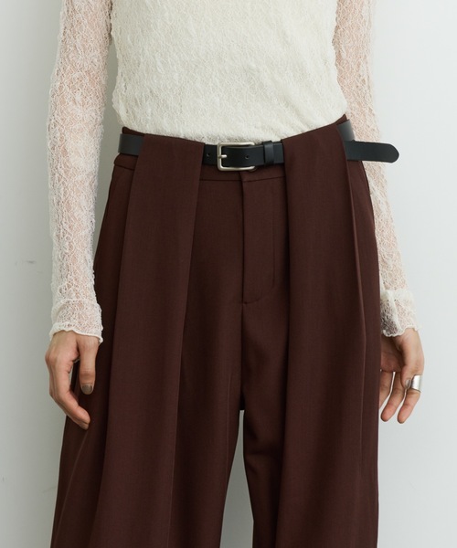 DFFUR.(ディフル)の「ワイドタックループスラックス(スラックス・レディース・ボルドー/チャコールグレー・MEDIUM/LARGE/SMALL)」の2枚目の写真